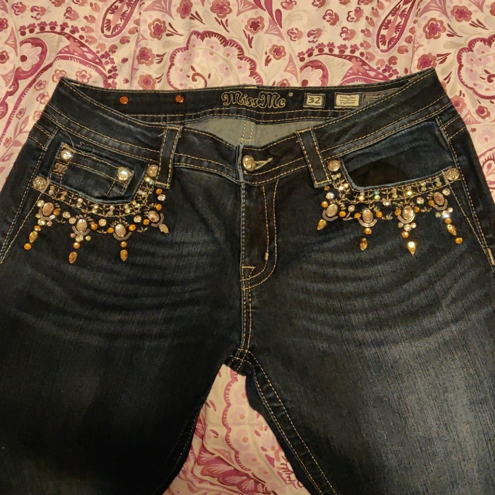 32 x 33 straight leg Miss me jeans